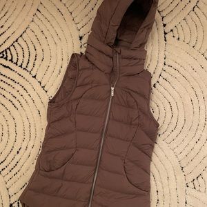 Lilac Goose Down Lululemon Puffer Vest with Removable Hood, Size 8 (never worn)
